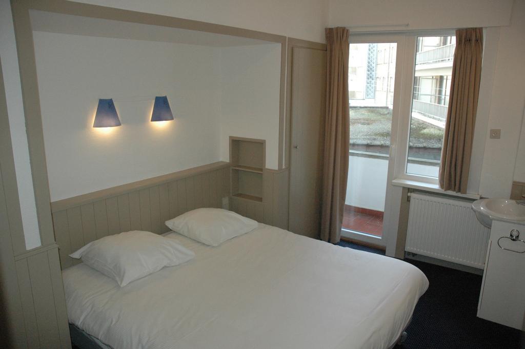 Residentie Sweetnest met 3 dubbel kamers Knokke-Heist Kamer foto